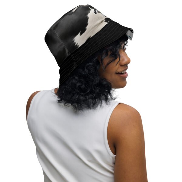 Black rim/ Blue Manic Moos Reversible bucket hat - Image 6
